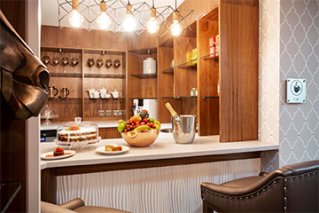 lounge and bar